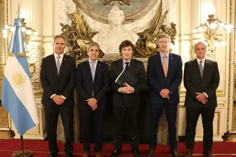 Tras el mensaje de Milei, los mercados festejan que se haya logrado el superávit fiscal