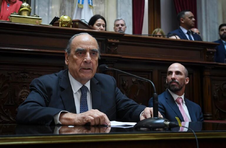 Senado: Francos admitió que Milei podría considerar la candidatura de una mujer a la Corte Suprema