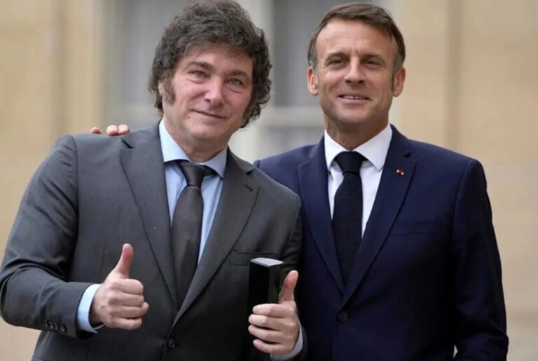 Milei habló con Macron sobre la situación económica de Argentina y recibió el apoyo de Francia Milei habló con Macron sobre la situación económica de Argentina y recibió el apoyo de Francia