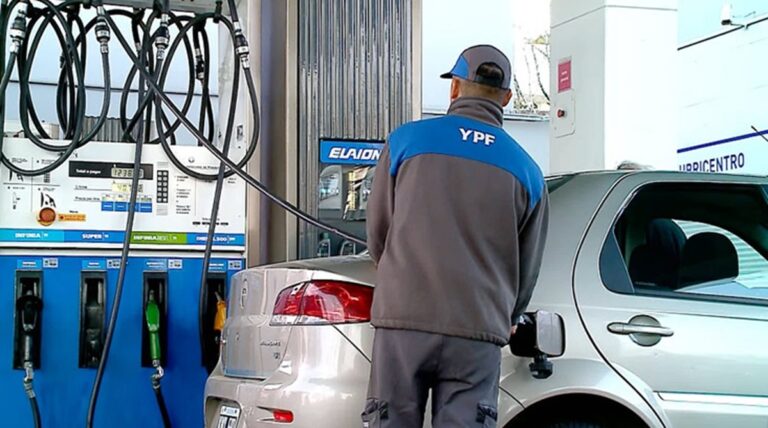 YPF subió 3,5% los precios de sus combustibles, en un día muy complicado para su valor en Bolsa YPF subió 3,5% los precios de sus combustibles, en un día muy complicado para su valor en Bolsa
