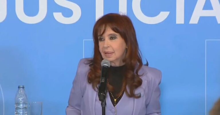 El mercado festejó el fallo contra CFK, pero los economistas ponen un freno: “El problema es otro” El mercado festejó el fallo contra CFK, pero los economistas ponen un freno: “El problema es otro”